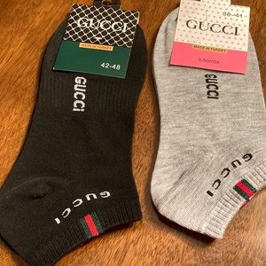 Men’s Gucci socks, two pair, black/gray one size
